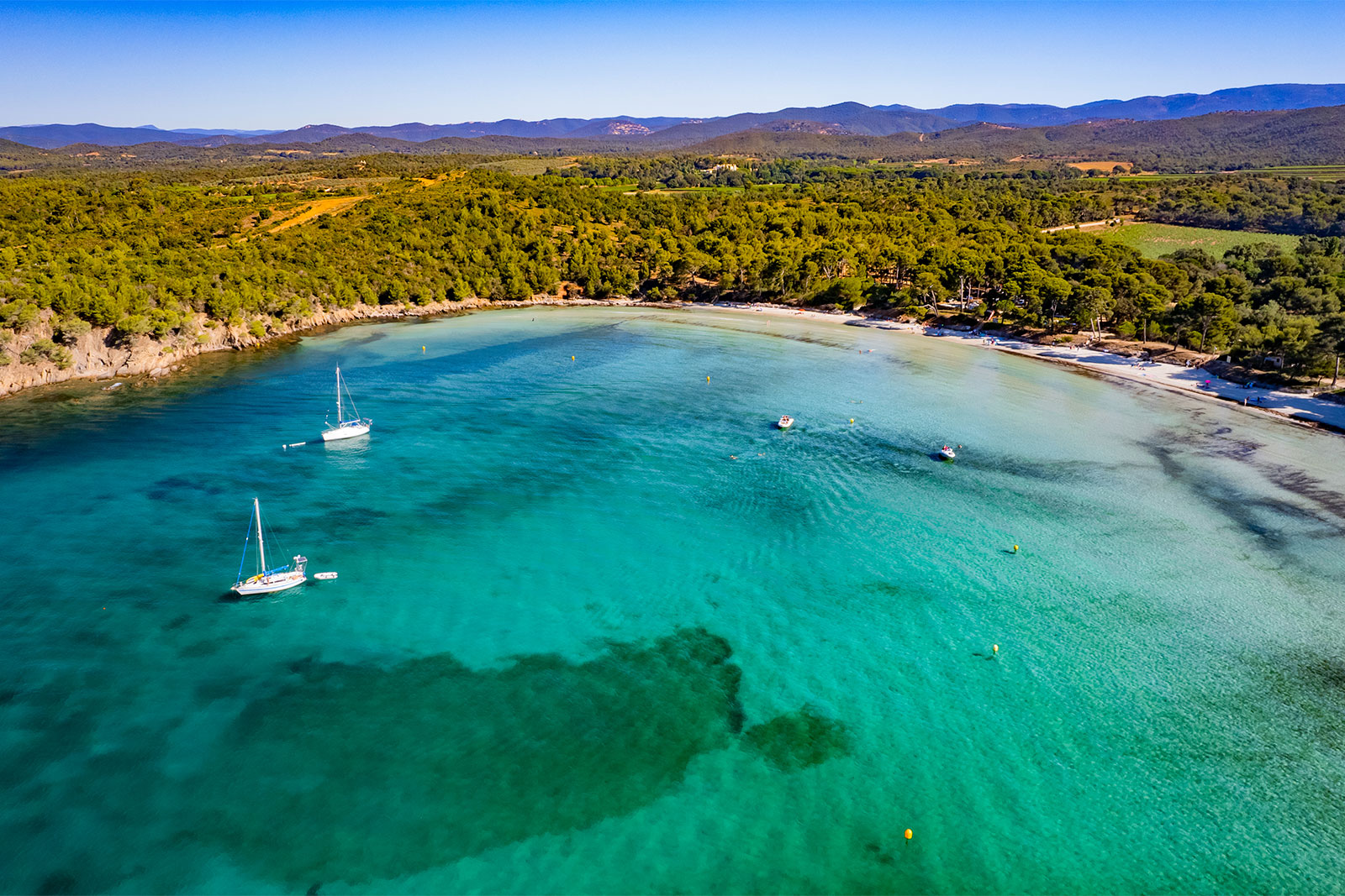 The Fine Sandy Beaches Bormes Les Mimosas Tourist Office EN